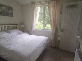 Oakdene Forest Park - Holiday Accommodation 20843 - Hampshire - 1187544 - thumbnail photo 9