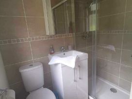 Oakdene Forest Park - Holiday Accommodation 20843 - Hampshire - 1187544 - thumbnail photo 11