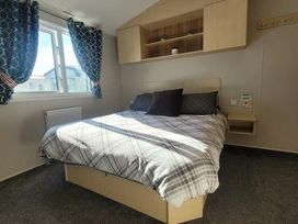 Golden Sands - Holiday Accommodation 20845 - Lincolnshire - 1187545 - thumbnail photo 3