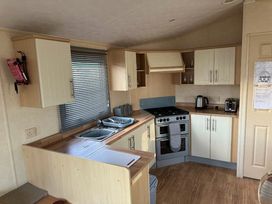 Seaview Caravan Park - Holiday Accommodation 20846 - Lincolnshire - 1187546 - thumbnail photo 4