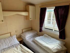 Seaview Caravan Park - Holiday Accommodation 20846 - Lincolnshire - 1187546 - thumbnail photo 9