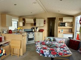 Golden Sands Kinmel Bay - Holiday Accommodation 20850 - North Wales - 1187551 - thumbnail photo 6