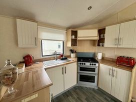 Golden Sands Kinmel Bay - Holiday Accommodation 20850 - North Wales - 1187551 - thumbnail photo 8