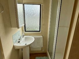 Golden Sands Kinmel Bay - Holiday Accommodation 20850 - North Wales - 1187551 - thumbnail photo 12
