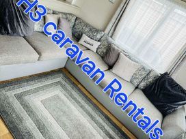 Lyons Winkups and Primrose - Holiday Accommodation 20855 - North Wales - 1187553 - thumbnail photo 2