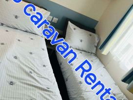 Lyons Winkups and Primrose - Holiday Accommodation 20855 - North Wales - 1187553 - thumbnail photo 4