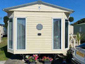 Silver Birch Caravan Park - Holiday Accommodation 20858 - North Wales - 1187555 - thumbnail photo 11