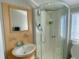 Hafan y Mor Haven - Holiday Accommodation 20860 - North Wales - 1187556 - thumbnail photo 8