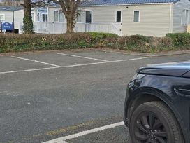 Kiln Park Holiday Park - Holiday Accommodation 20865 - South Wales - 1187560 - thumbnail photo 12