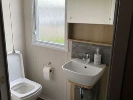 Lyons Robin Hood - Holiday Accommodation 20871 - North Wales - 1187563 - thumbnail photo 5
