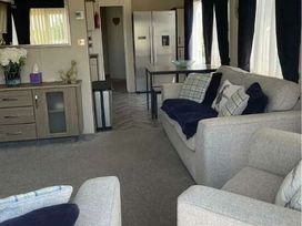 Tattershall Lakes Country Park - Holiday Accommodation 20875 - Lincolnshire - 1187564 - thumbnail photo 5
