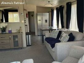 Tattershall Lakes Country Park - Holiday Accommodation 20875 - Lincolnshire - 1187564 - thumbnail photo 13