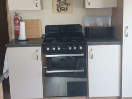Marton Mere Holiday Village - Holiday Accommodation 20877 - Lake District - 1187566 - thumbnail photo 3