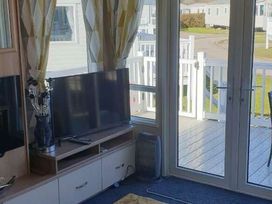 Marton Mere Holiday Village - Holiday Accommodation 20877 - Lake District - 1187566 - thumbnail photo 13