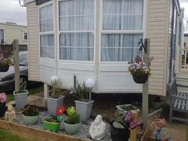 Sealands Caravan Park - Holiday Accommodation 20889 - Lincolnshire - 1187575 - thumbnail photo 1