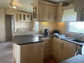 Golden Palm Resort - Holiday Accommodation 20890 - Lincolnshire - 1187576 - thumbnail photo 2