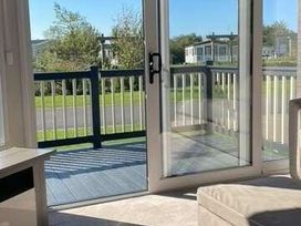 Marton Mere Holiday Village - Holiday Accommodation 20901 - Lake District - 1187583 - thumbnail photo 2