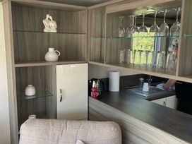 Marton Mere Holiday Village - Holiday Accommodation 20901 - Lake District - 1187583 - thumbnail photo 4