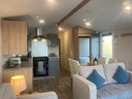 Skipsea Sands Holiday Park - Holiday Accommodation 20902 - North Yorkshire (incl. Whitby) - 1187584 - thumbnail photo 4