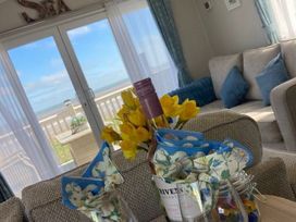 Skipsea Sands Holiday Park - Holiday Accommodation 20902 - North Yorkshire (incl. Whitby) - 1187584 - thumbnail photo 6