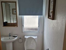 Golden Gate Holiday Centre - Holiday Accommodation 20914 - North Wales - 1187593 - thumbnail photo 10