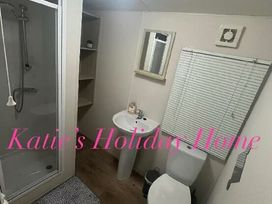 Lyons Robin Hood - Holiday Accommodation 20916 - North Wales - 1187595 - thumbnail photo 6