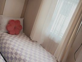 Presthaven Beach Resort - Holiday Accommodation 20917 - North Wales - 1187596 - thumbnail photo 9