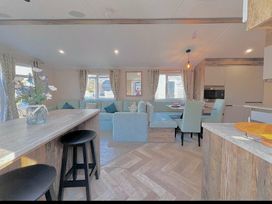 Tattershall Lakes Country Park - Holiday Accommodation 20918 - Lincolnshire - 1187597 - thumbnail photo 18