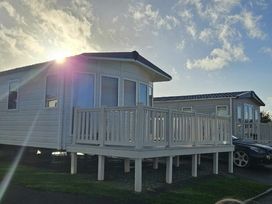 Reighton Sands Holiday Park - Holiday Accommodation 20923 - North Yorkshire (incl. Whitby) - 1187601 - thumbnail photo 2