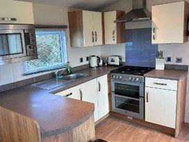 Golden Sands - Holiday Accommodation 20928 - Lincolnshire - 1187604 - thumbnail photo 6