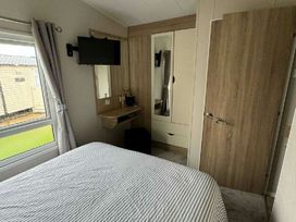 Marton Mere Holiday Village - Holiday Accommodation 20931 - Lake District - 1187607 - thumbnail photo 11