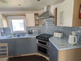 Ty Mawr Holiday Park - Holiday Accommodation 20936 - North Wales - 1187608 - thumbnail photo 15