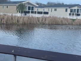 Hopton Holiday Village - Holiday Accommodation 20937 - Suffolk & Essex - 1187609 - thumbnail photo 14