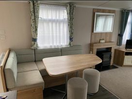 Ladram Bay Holiday Park - Holiday Accommodation 20944 - Devon - 1187613 - thumbnail photo 10