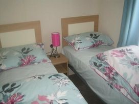 Durdle Door Holiday Park - Holiday Accommodation 2095 - Dorset - 1187616 - thumbnail photo 8