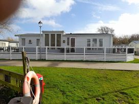 New Beach Holiday Park - Holiday Accommodation 20950 - Kent & Sussex - 1187617 - thumbnail photo 11