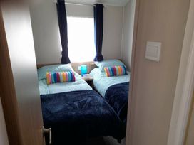 New Beach Holiday Park - Holiday Accommodation 20950 - Kent & Sussex - 1187617 - thumbnail photo 16