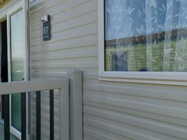 Sunnymede Caravan Park - Holiday Accommodation 20951 - Lincolnshire - 1187618 - thumbnail photo 11