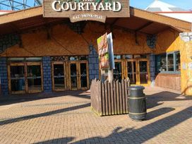 Sunnymede Caravan Park - Holiday Accommodation 20951 - Lincolnshire - 1187618 - thumbnail photo 13
