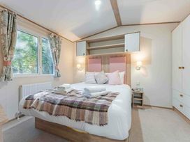 Kelling Heath Holiday Park - Holiday Accommodation 20957 - Norfolk - 1187624 - thumbnail photo 2