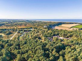 Kelling Heath Holiday Park - Holiday Accommodation 20957 - Norfolk - 1187624 - thumbnail photo 18