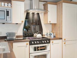 Kelling Heath Holiday Park - Holiday Accommodation 20958 - Norfolk - 1187625 - thumbnail photo 15