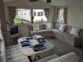 Lyons Winkups and Primrose - Holiday Accommodation 20961 - North Wales - 1187628 - thumbnail photo 2