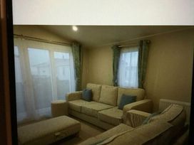 Trecco Bay - Holiday Accommodation 20965 - Somerset & Wiltshire - 1187631 - thumbnail photo 3