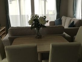 Trecco Bay - Holiday Accommodation 20965 - Somerset & Wiltshire - 1187631 - thumbnail photo 9