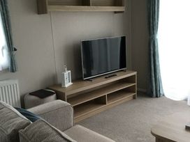 Trecco Bay - Holiday Accommodation 20965 - Somerset & Wiltshire - 1187631 - thumbnail photo 14