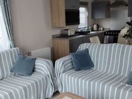 Trecco Bay - Holiday Accommodation 20965 - Somerset & Wiltshire - 1187631 - thumbnail photo 18