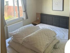 Lyons Robin Hood - Holiday Accommodation 20972 - North Wales - 1187635 - thumbnail photo 2