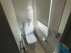 Marton Mere Holiday Village - Holiday Accommodation 20980 - Lake District - 1187638 - thumbnail photo 3