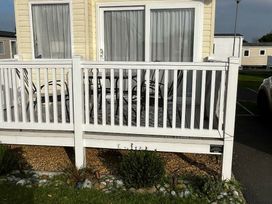 Seashore Holiday Park - Holiday Accommodation 20981 - Norfolk - 1187639 - thumbnail photo 1